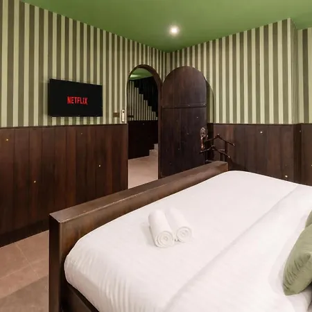 The Castle Pratumnak Hill 6 Bedroom Pattaya
