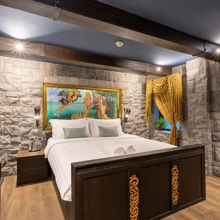 Apartment The Castle Pratumnak Hill 6 Bedroom Pattaya