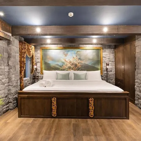 The Castle Pratumnak Hill 6 Bedroom Apartment