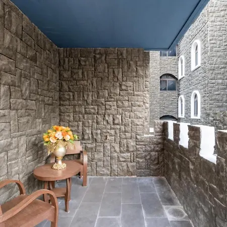 Apartment The Castle Pratumnak Hill 6 Bedroom *