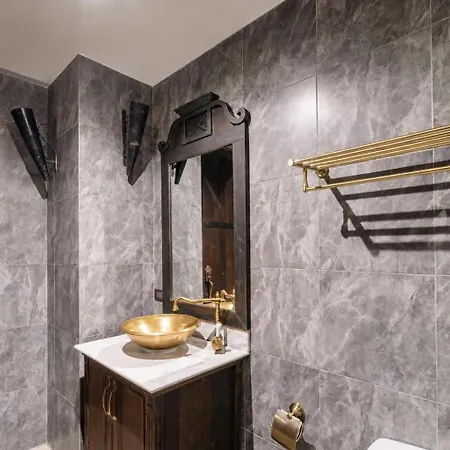 Apartment The Castle Pratumnak Hill 6 Bedroom *