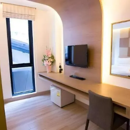 Hotel P.72