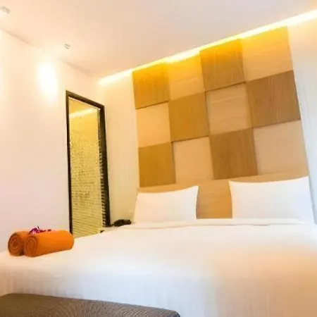P.72 Hotel