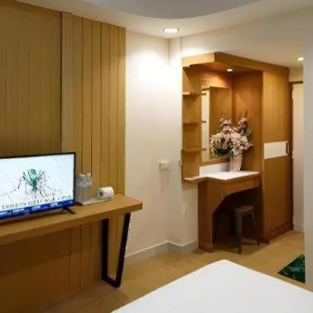 P.72 Hotel