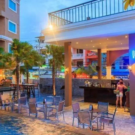 Grand Scenaria โรงแรม 4*