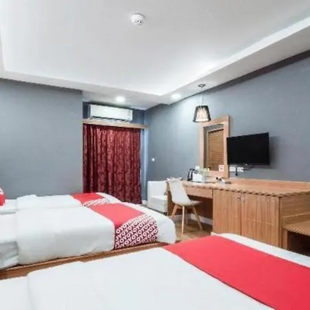 Oyo 1126 Curve Boutique Hotel Pattaya