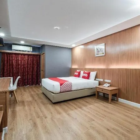 Oyo 1126 Curve Boutique 3* Pattaya