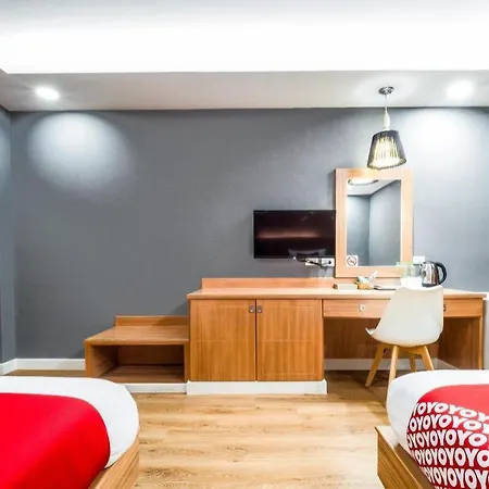 Hotel Oyo 1126 Curve Boutique Pattaya