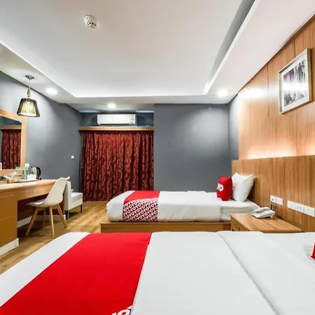 Oyo 1126 Curve Boutique Hotel