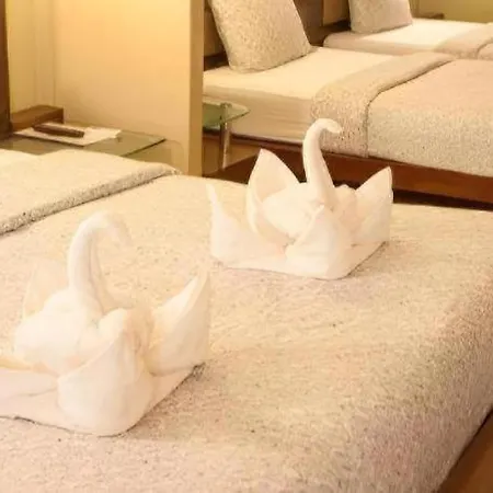 Lotusland รีสอร์ท 3*