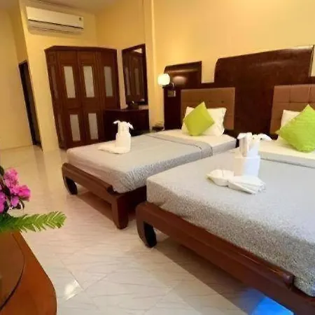 รีสอร์ท Lotusland 3*