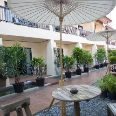 Lotusland 3*