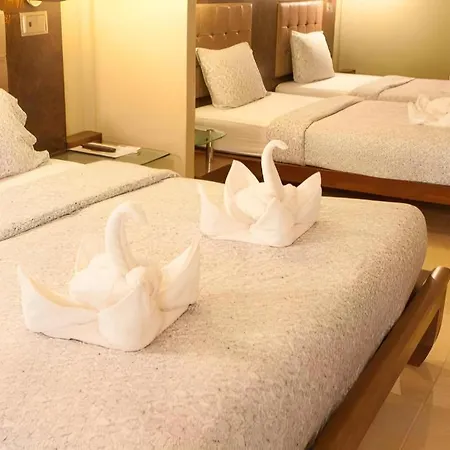 Lotusland รีสอร์ท