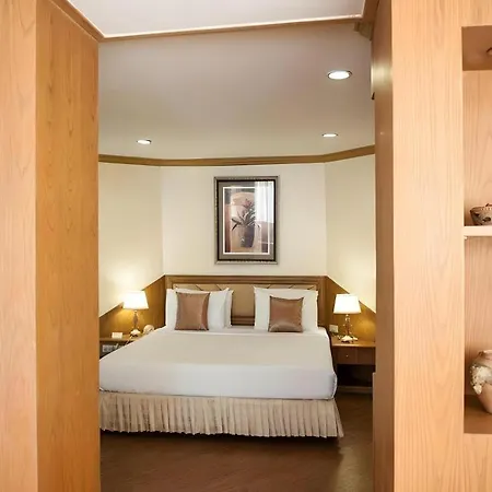 Lido โรงแรม 3*