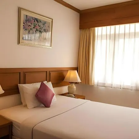 โรงแรม Lido 3*