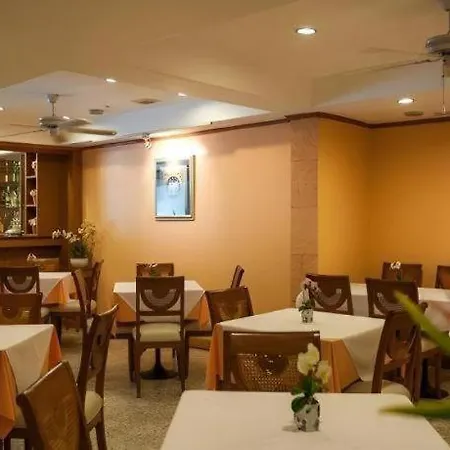 โรงแรม Lido 3*