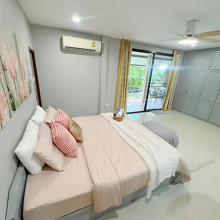 Villa Sun And Moon House