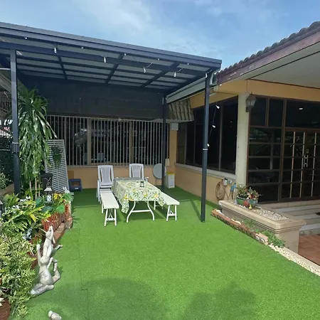 Villa Sun And Moon House Pattaya