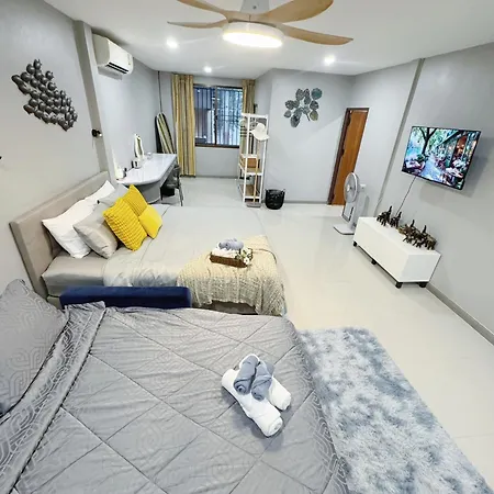 Sun And Moon House Pattaya