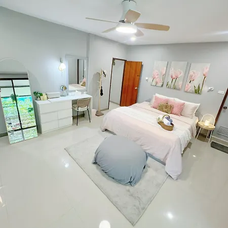 Sun And Moon House Villa