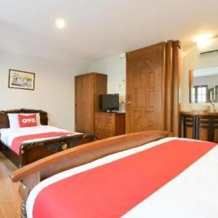 Oyo 549 Maesri Hotel Pattaya
