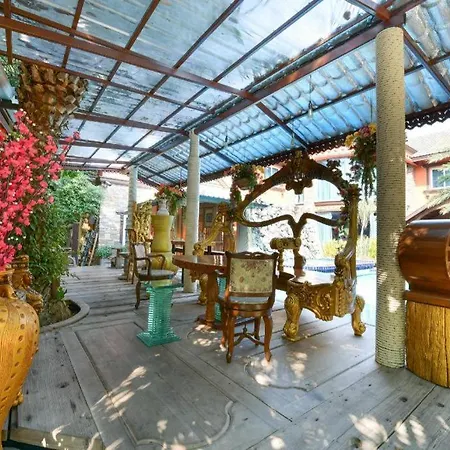Hotel Oyo 549 Maesri Pattaya