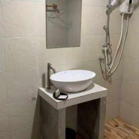 Rakchayanin Koh Larn Hotel 3*