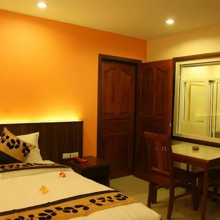โรงแรม Siam Platinum 4*