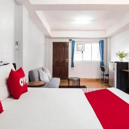 Oyo 1157 Ploy Pailin Place Hotel