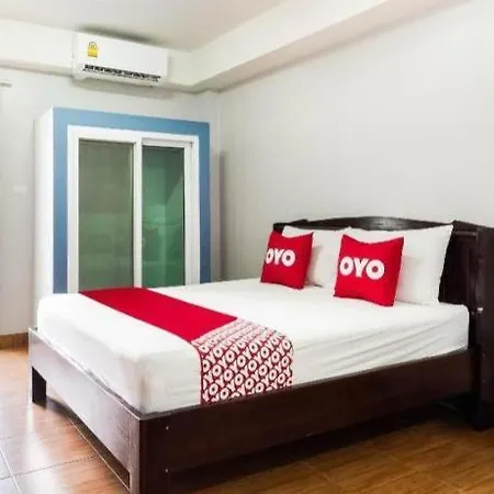 Hotel Oyo 1157 Ploy Pailin Place
