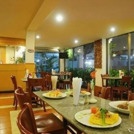 Diamond Place Hotel