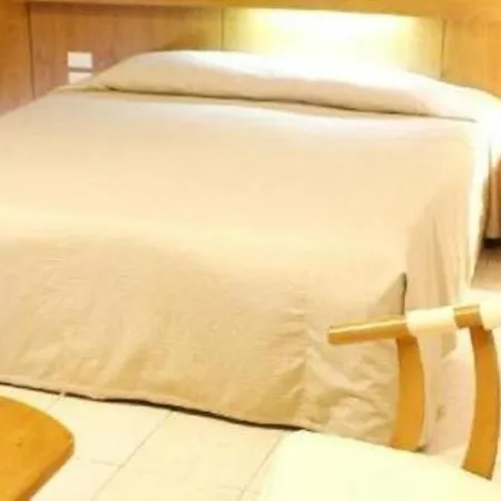 Diamond Place Hotel