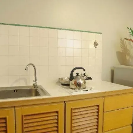 Diamond Place Hotel 3*