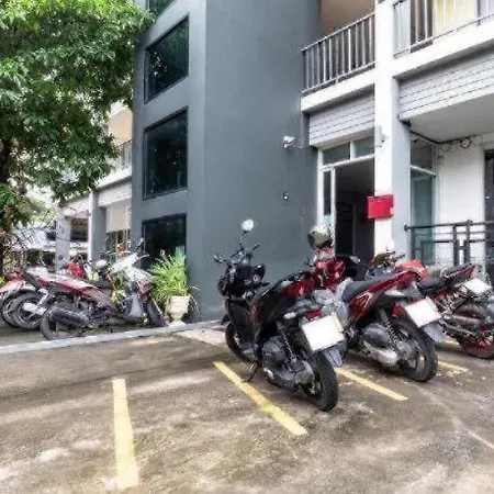 V Place 3* Pattaya