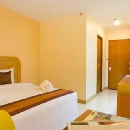 โรงแรม Eastiny Plaza Pattaya