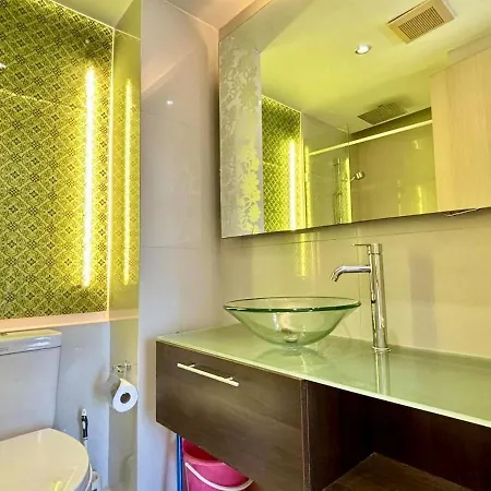 Apartment Tropical Escape- Grande Caribbean Pattaya