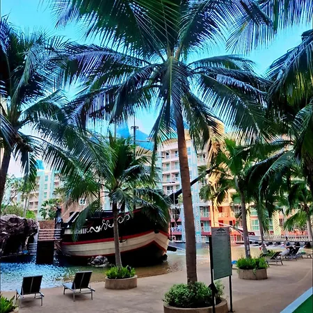 Tropical Escape- Grande Caribbean Apartment Pattaya
