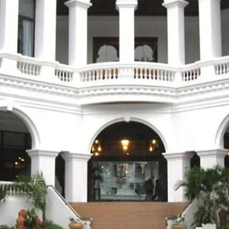 Hotel Grand Sole 3*
