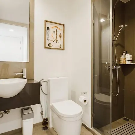 Apartment 2 Bedroom High Floor Sea View Unit