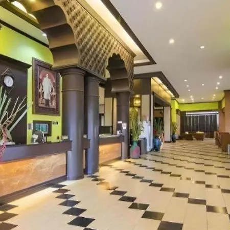 Resort Phuphaya 4*