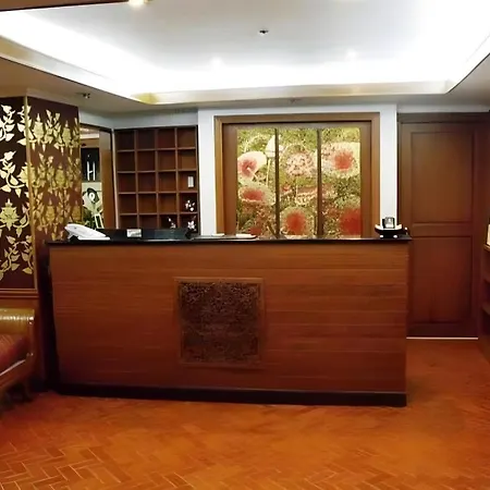Chada Thai House โรงแรม