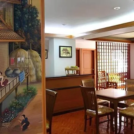 Chada Thai House โรงแรม