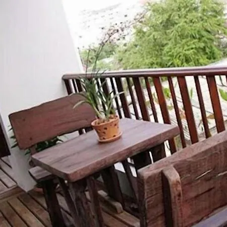 Chada Thai House โรงแรม