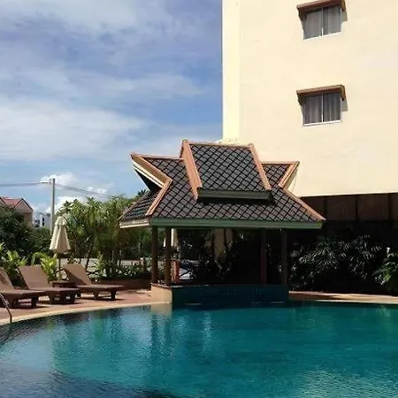 Resort Phuphaya 4*