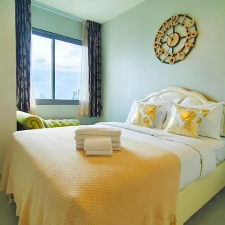 อพาร์ทเม้น Unixx Sea View *