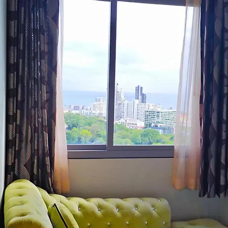 อพาร์ทเม้น Unixx Sea View Pattaya