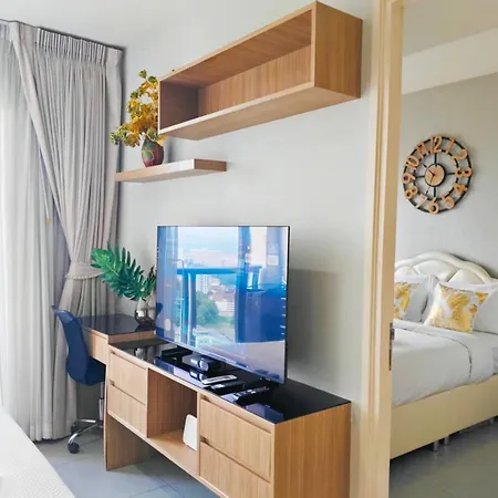 Unixx Sea View *