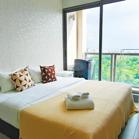 Unixx Sea View Pattaya