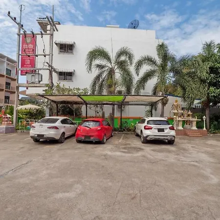 Oyo 75367 Ud Hotel 3*
