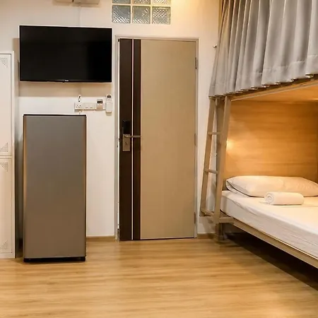 Charm At Pratumnak โรงแรม Pattaya